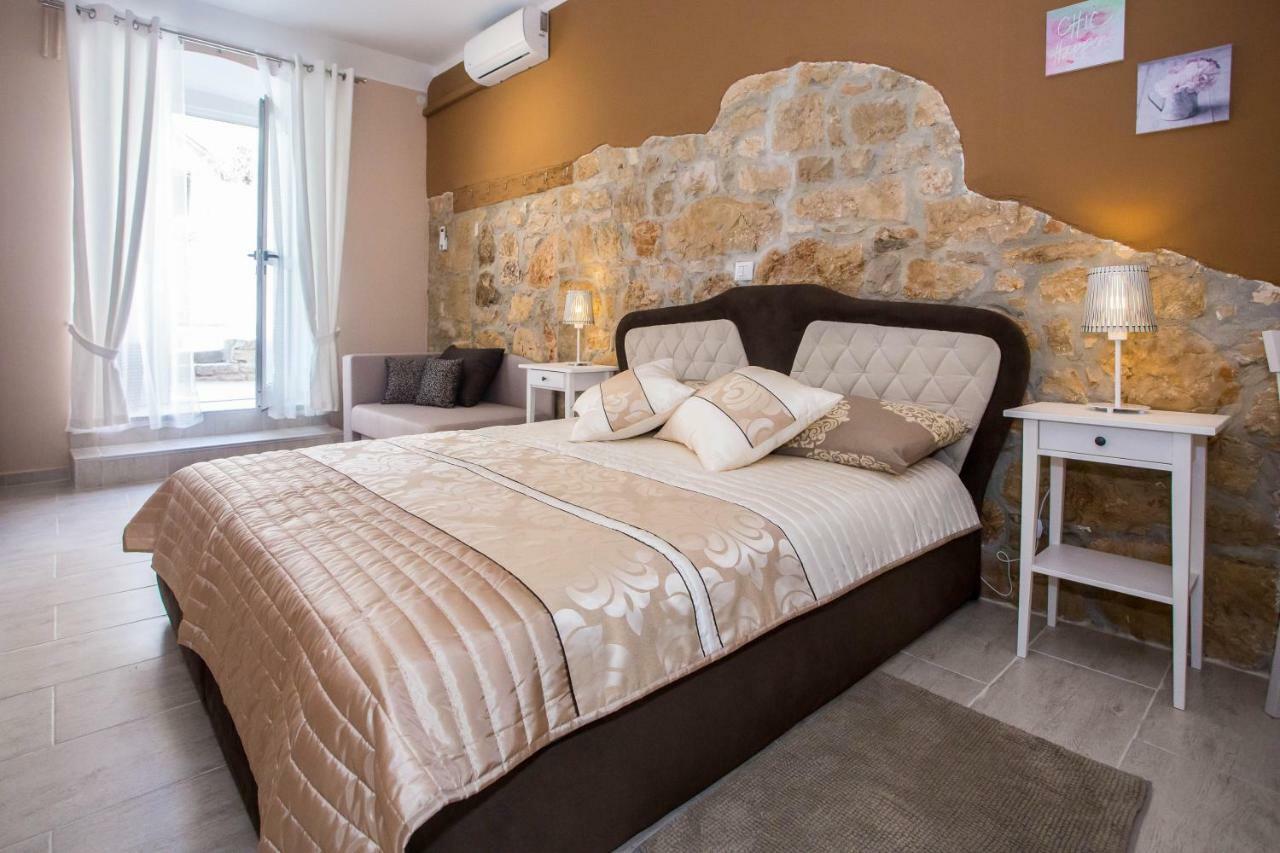 פורץ Studio Apartments Cittavecchia מראה חיצוני תמונה